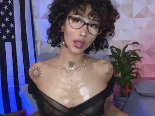 Elissecinnamon's Live Sex Cam Show