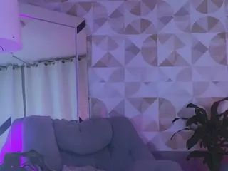 Elissecinnamon's Live Sex Cam Show