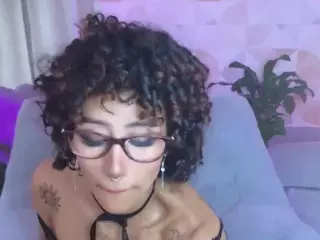 Elissecinnamon's Live Sex Cam Show