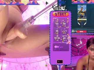 SaraHillGames's Live Sex Cam Show
