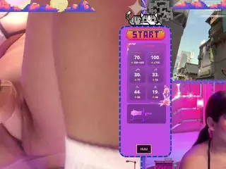 SaraHillGames's Live Sex Cam Show
