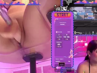 SaraHillGames's Live Sex Cam Show