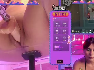 SaraHillGames's Live Sex Cam Show
