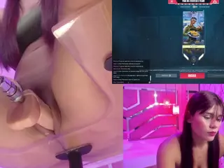 SaraHillGames's Live Sex Cam Show