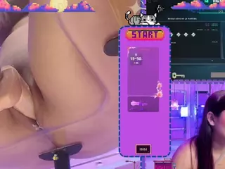 SaraHillGames's Live Sex Cam Show