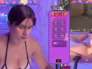 SaraHillGames's Live Sex Cam Show