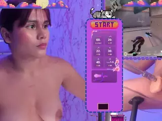 SaraHillGames's Live Sex Cam Show