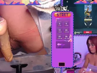 SaraHillGames's Live Sex Cam Show