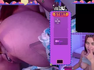SaraHillGames's Live Sex Cam Show