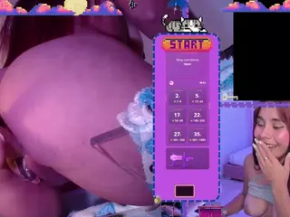 SaraHillGames's Live Sex Cam Show