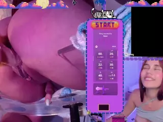 SaraHillGames's Live Sex Cam Show
