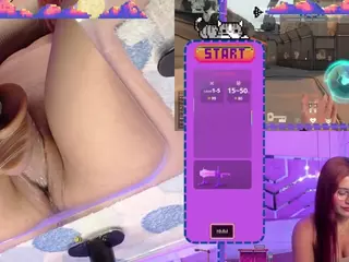 SaraHillGames's Live Sex Cam Show