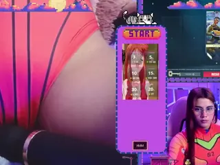 SaraHillGames's Live Sex Cam Show