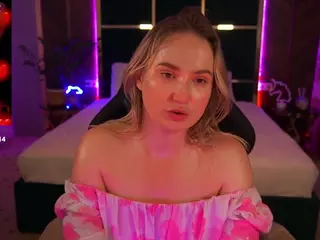 SofieBloom's Live Sex Cam Show