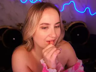 SofieBloom's Live Sex Cam Show