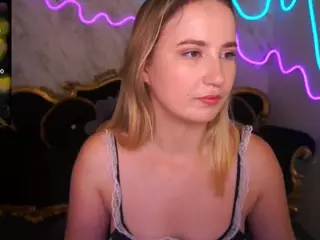 SofieBloom's Live Sex Cam Show