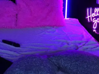 GraceHotDavies's Live Sex Cam Show