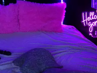 GraceHotDavies's Live Sex Cam Show