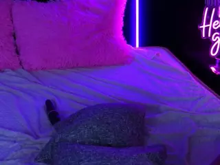 GraceHotDavies's Live Sex Cam Show