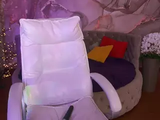 CoolTatiss's Live Sex Cam Show
