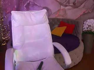 CoolTatiss's Live Sex Cam Show