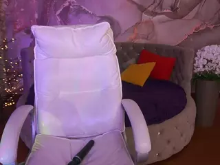 CoolTatiss's Live Sex Cam Show