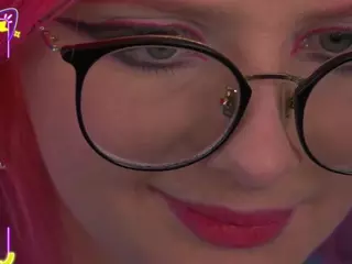 CoolTatiss's Live Sex Cam Show