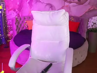CoolTatiss's Live Sex Cam Show