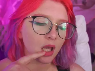 CoolTatiss's Live Sex Cam Show