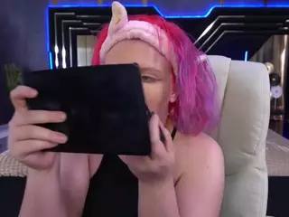 CoolTatiss's Live Sex Cam Show
