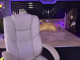 CoolTatiss's Live Sex Cam Show