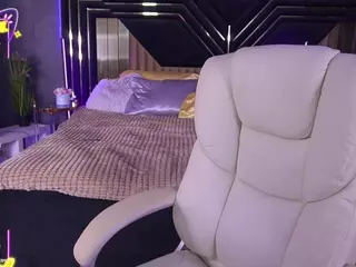 CoolTatiss's Live Sex Cam Show
