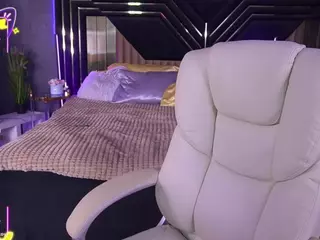 CoolTatiss's Live Sex Cam Show