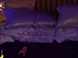CoolTatiss's Live Sex Cam Show