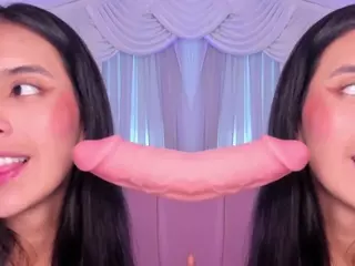 Elena Salvatore's Live Sex Cam Show