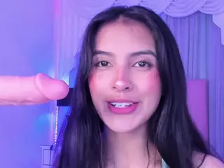 Elena Salvatore's Live Sex Cam Show