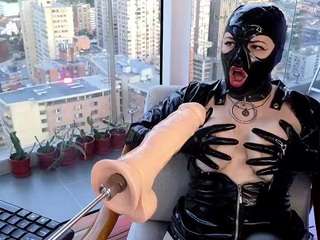 Live cam show with nanifet