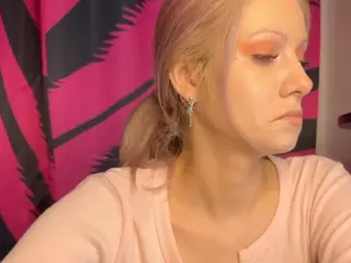 VasyaSylvia's Live Sex Cam Show