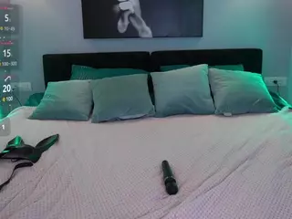 KiraRoxx's Live Sex Cam Show