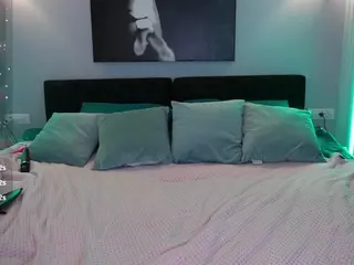 KiraRoxx's Live Sex Cam Show