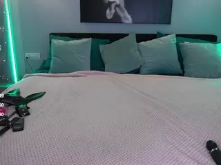 KiraRoxx's Live Sex Cam Show