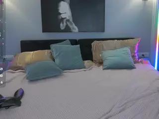 KiraRoxx's Live Sex Cam Show