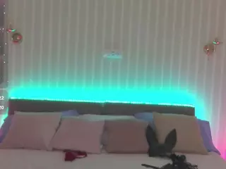 KiraRoxx's Live Sex Cam Show