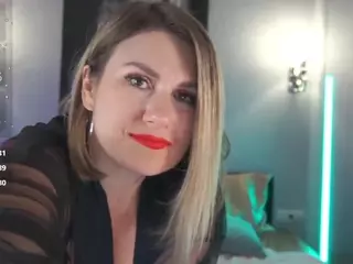 KiraRoxx's Live Sex Cam Show