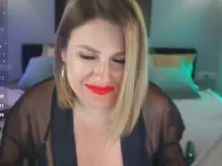 KiraRoxx's Live Sex Cam Show