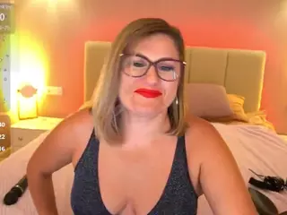 KiraRoxx's Live Sex Cam Show