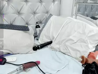 JEYVAZQUEZ's Live Sex Cam Show