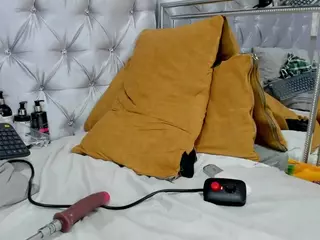 JEYVAZQUEZ's Live Sex Cam Show