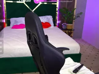 MilaSkyy's Live Sex Cam Show