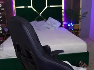 MilaSkyy's Live Sex Cam Show
